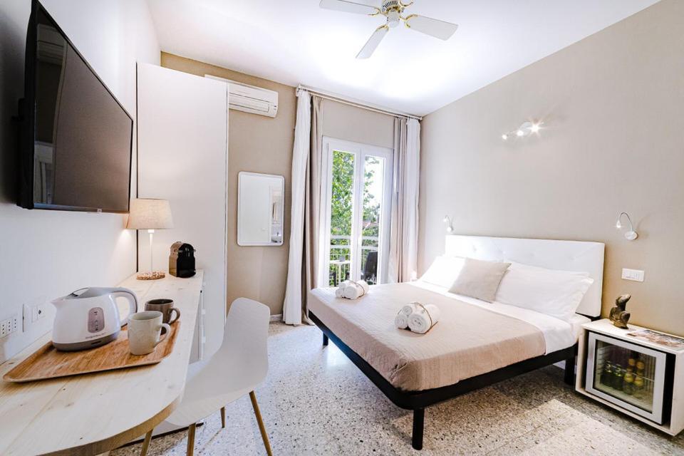 Deluxe Room,1066589401:JPEG